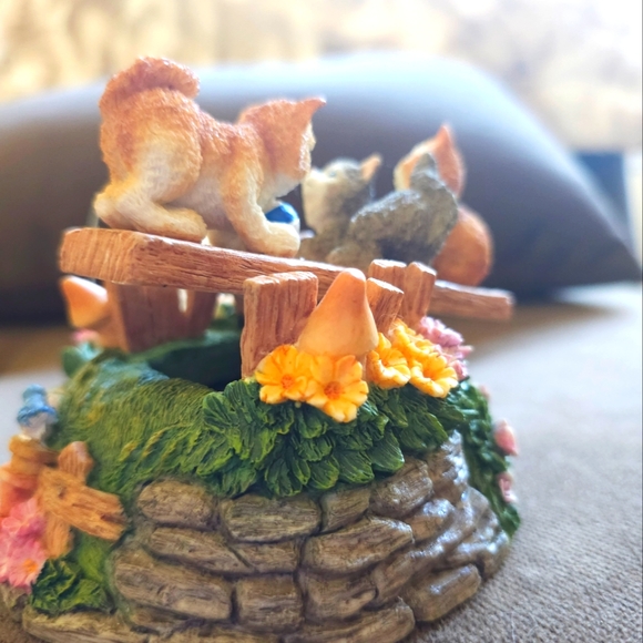 SAN FRANCISCO MUSIC BOX IT'S A SMALL WORLD WITH TEETER TOTTER - Picture 6 of 10